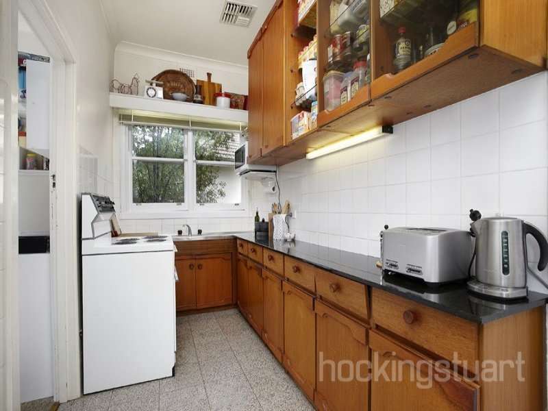 19 Spruzen Avenue, Kew East image 4
