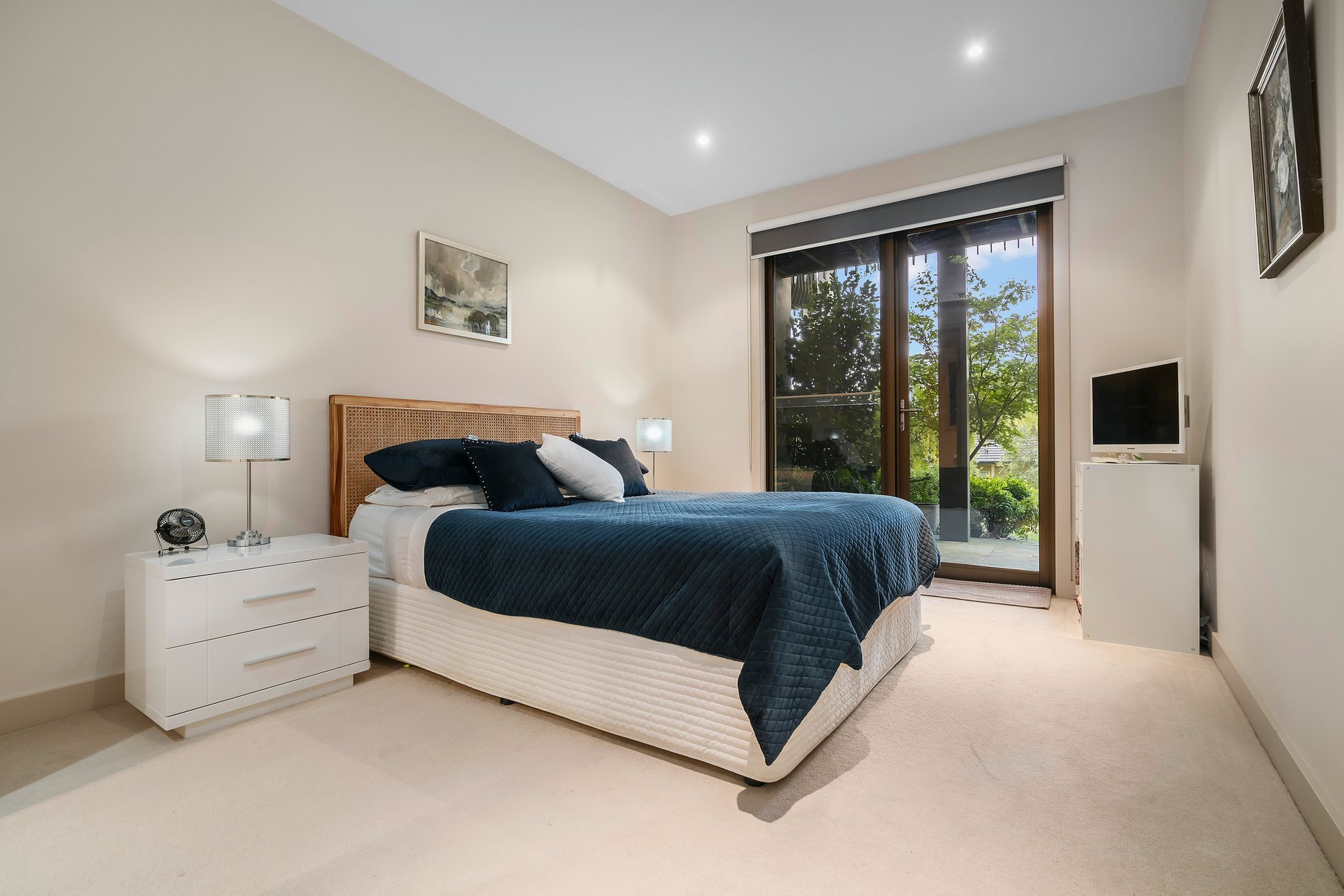 Property Gallery Thumbnail 6