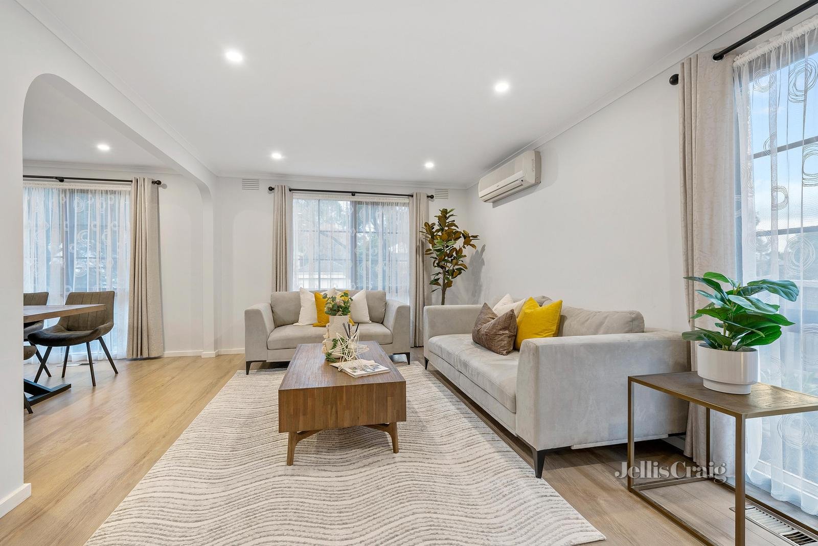 19 St Georges Court, Glen Waverley image 9