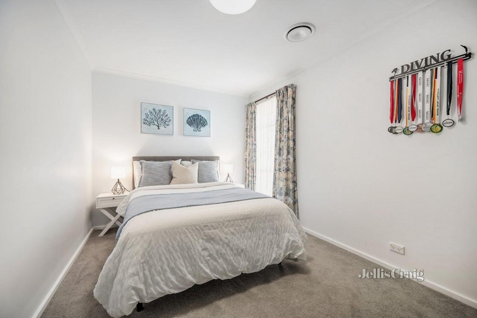 19 St Georges Court, Glen Waverley image 15