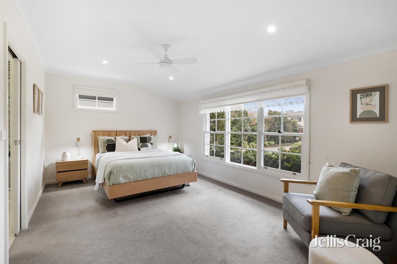 19 St James Avenue, Mont Albert image 10