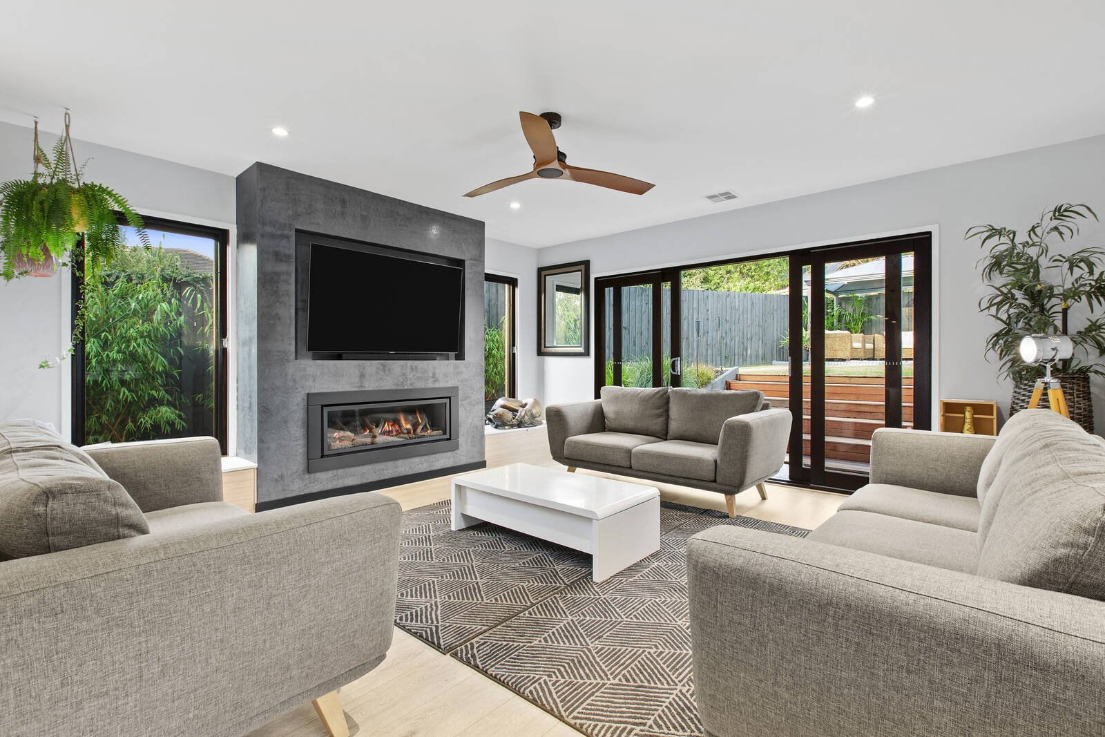Property Gallery Thumbnail 2