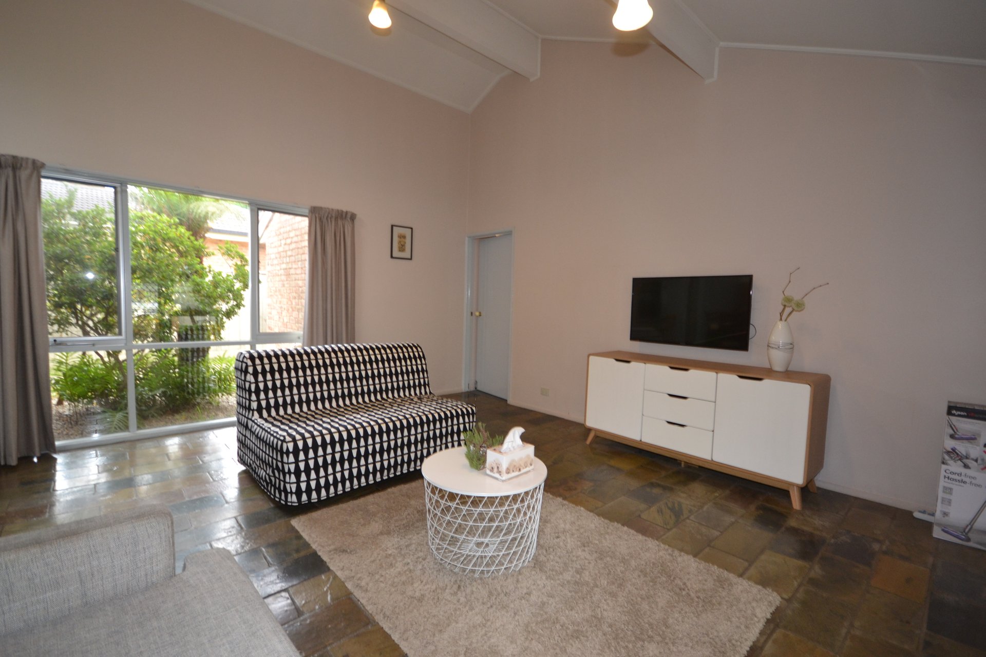 19 Summerhill Park Drive, Mooroolbark image 10