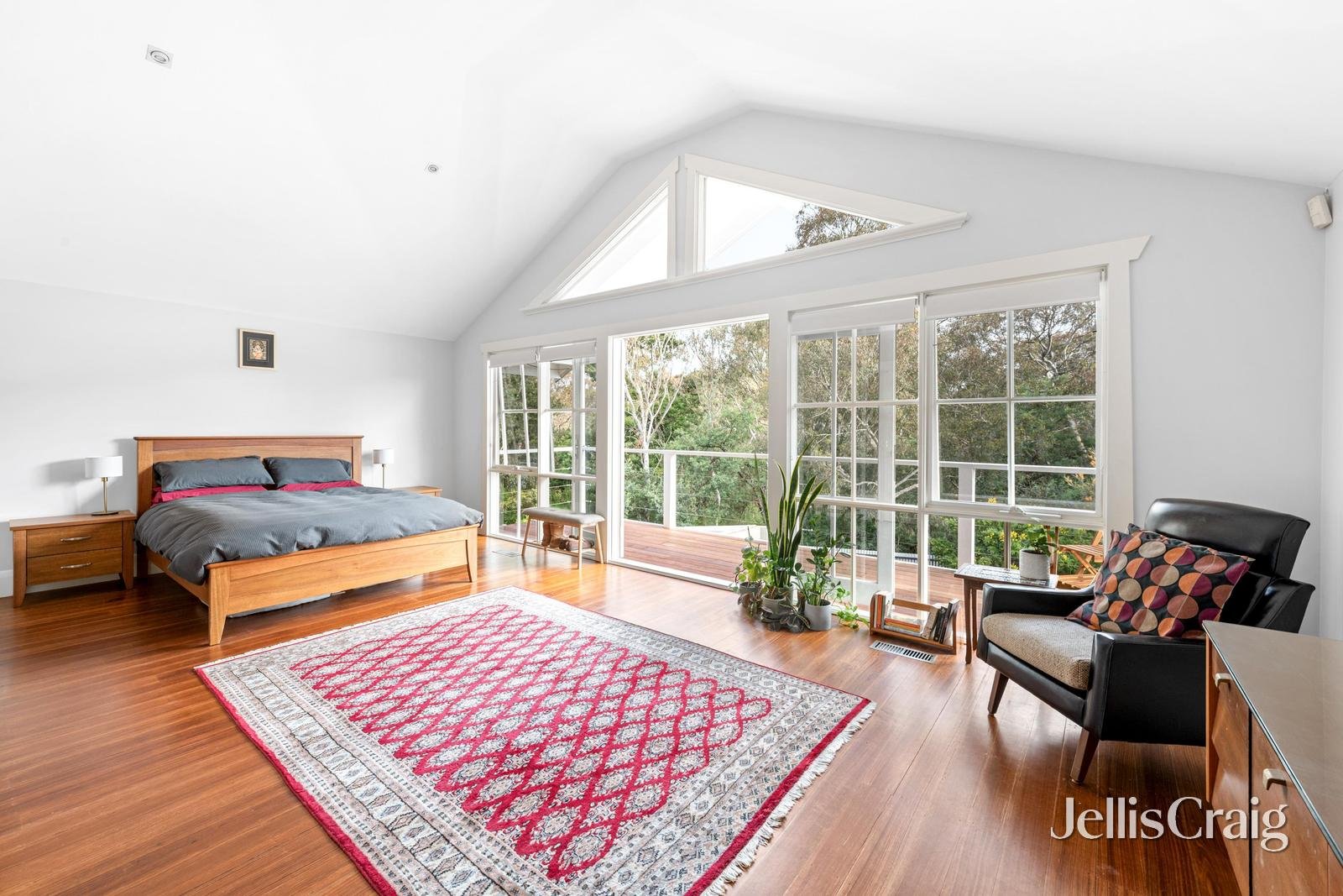19 Sumner Avenue, Northcote image 8