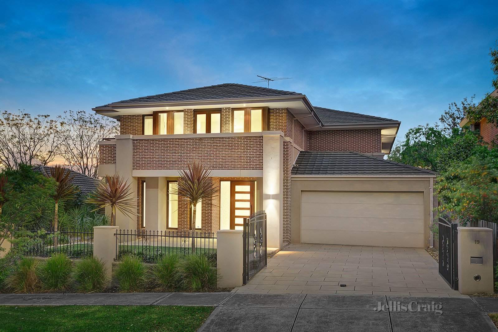 19 Sunhill Road, Templestowe Lower image 1