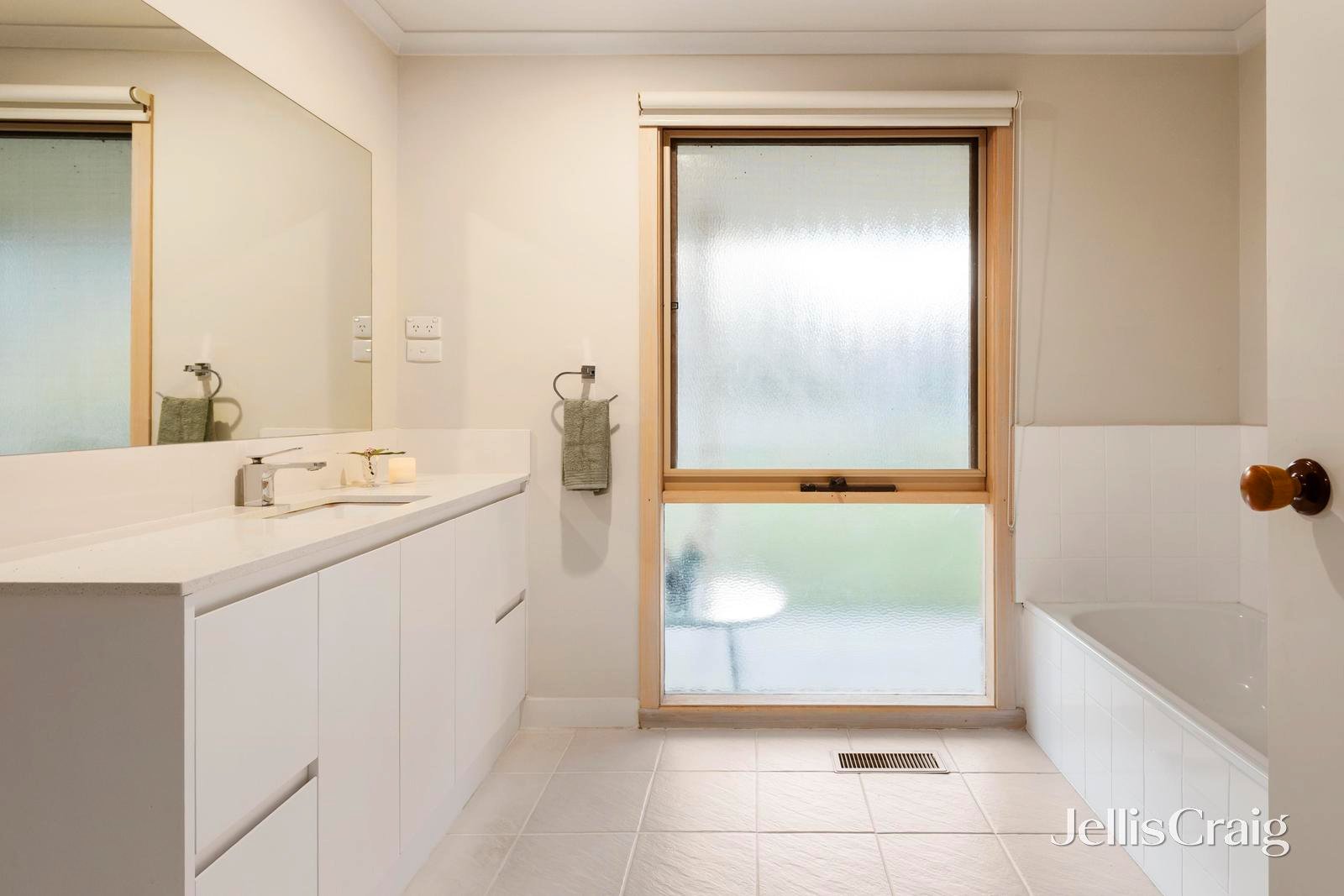 19 Tadji Close, Croydon North image 11