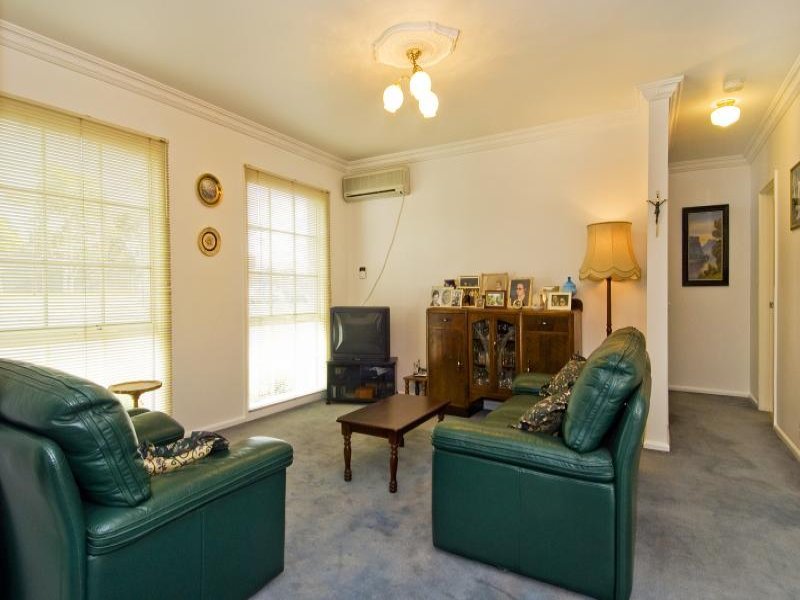 19 The Esplanade South, Geelong image 3