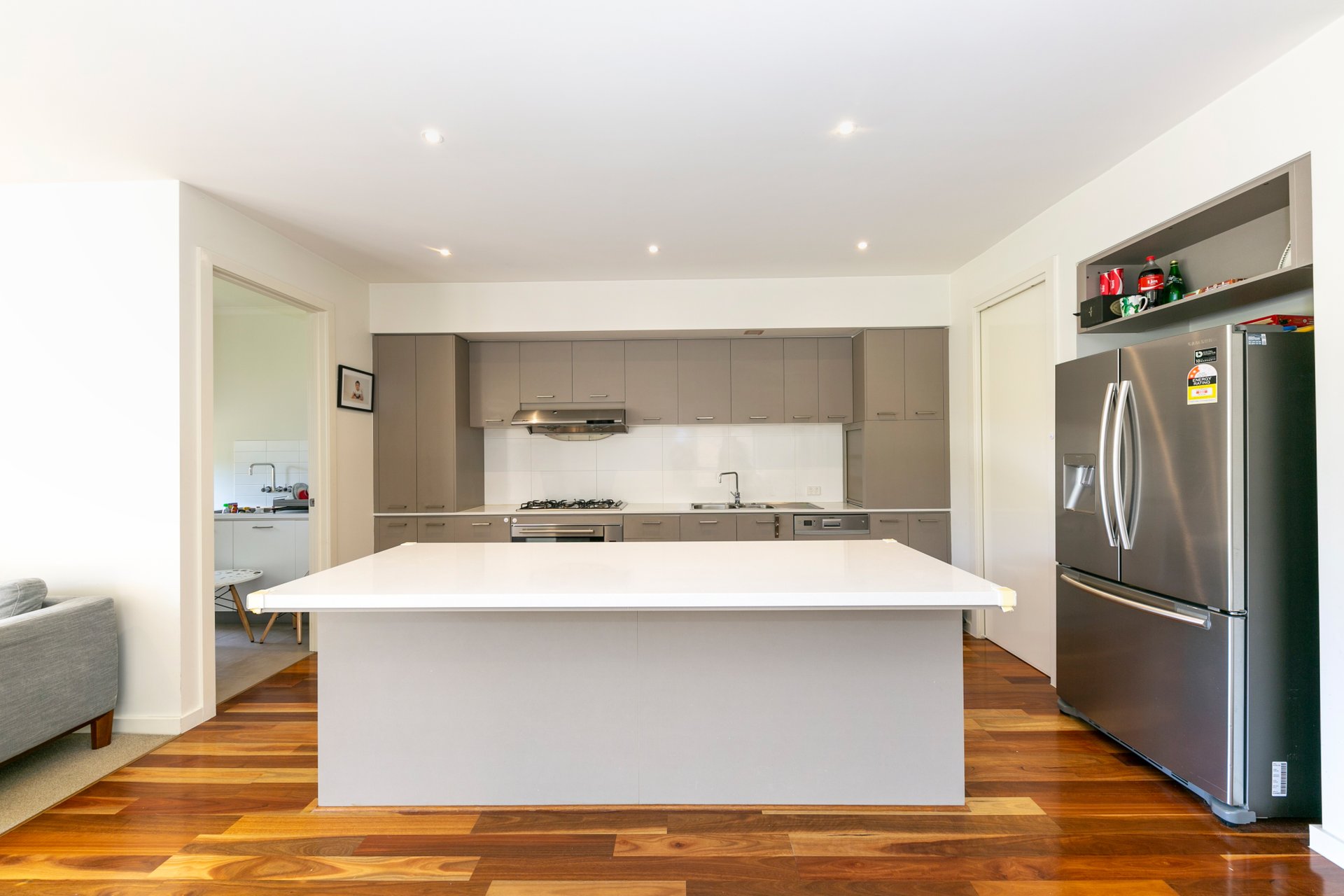 19 Tisane Avenue, Forest Hill image 2