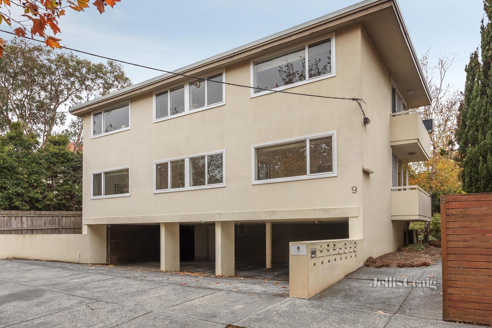 1/9 Tiuna Grove, Elwood image 4