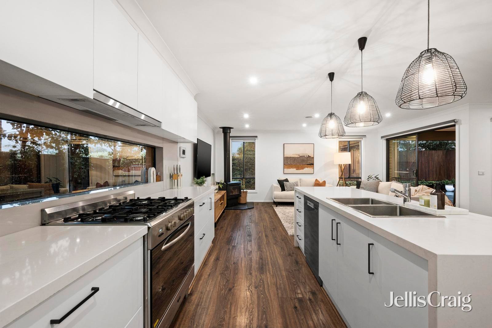 19 Tiverton Circuit, Mooroolbark image 6