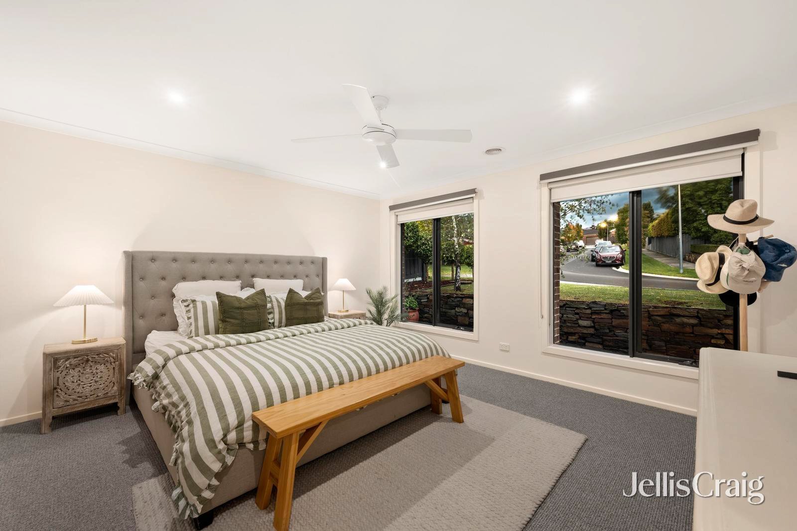 19 Tiverton Circuit, Mooroolbark image 7