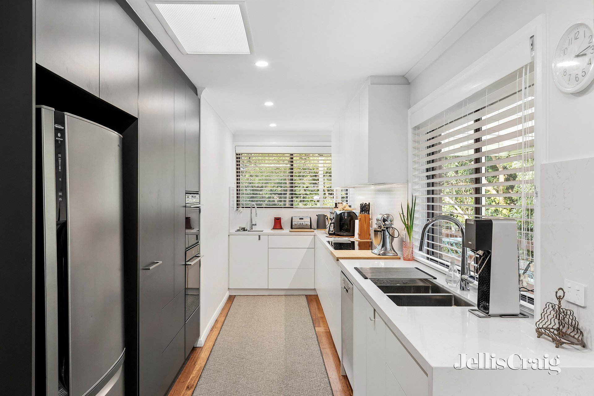 19 Tower Drive, Briar Hill image 4