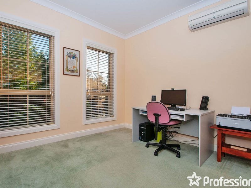 19 Valley Park Drive, Mooroolbark image 16