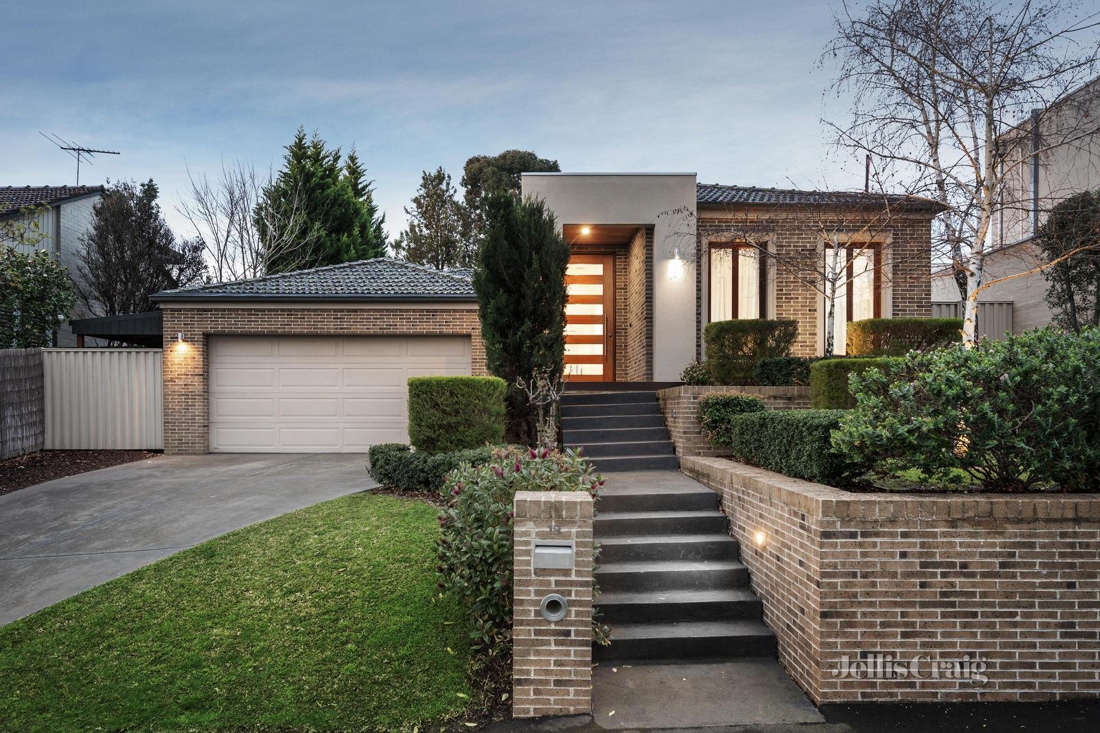 19 Van Ness Avenue, Glen Iris image 1