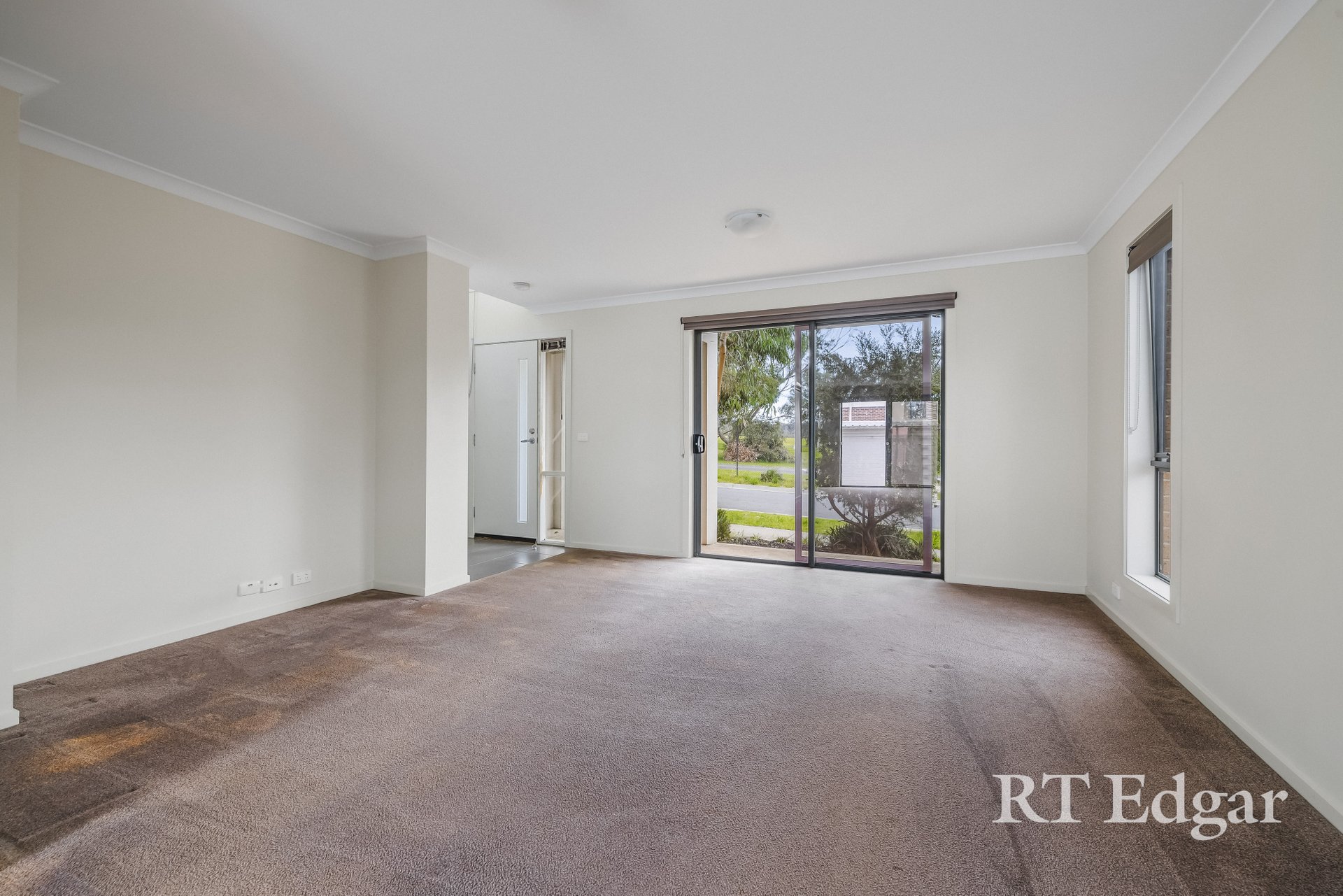 Property Gallery Thumbnail 2