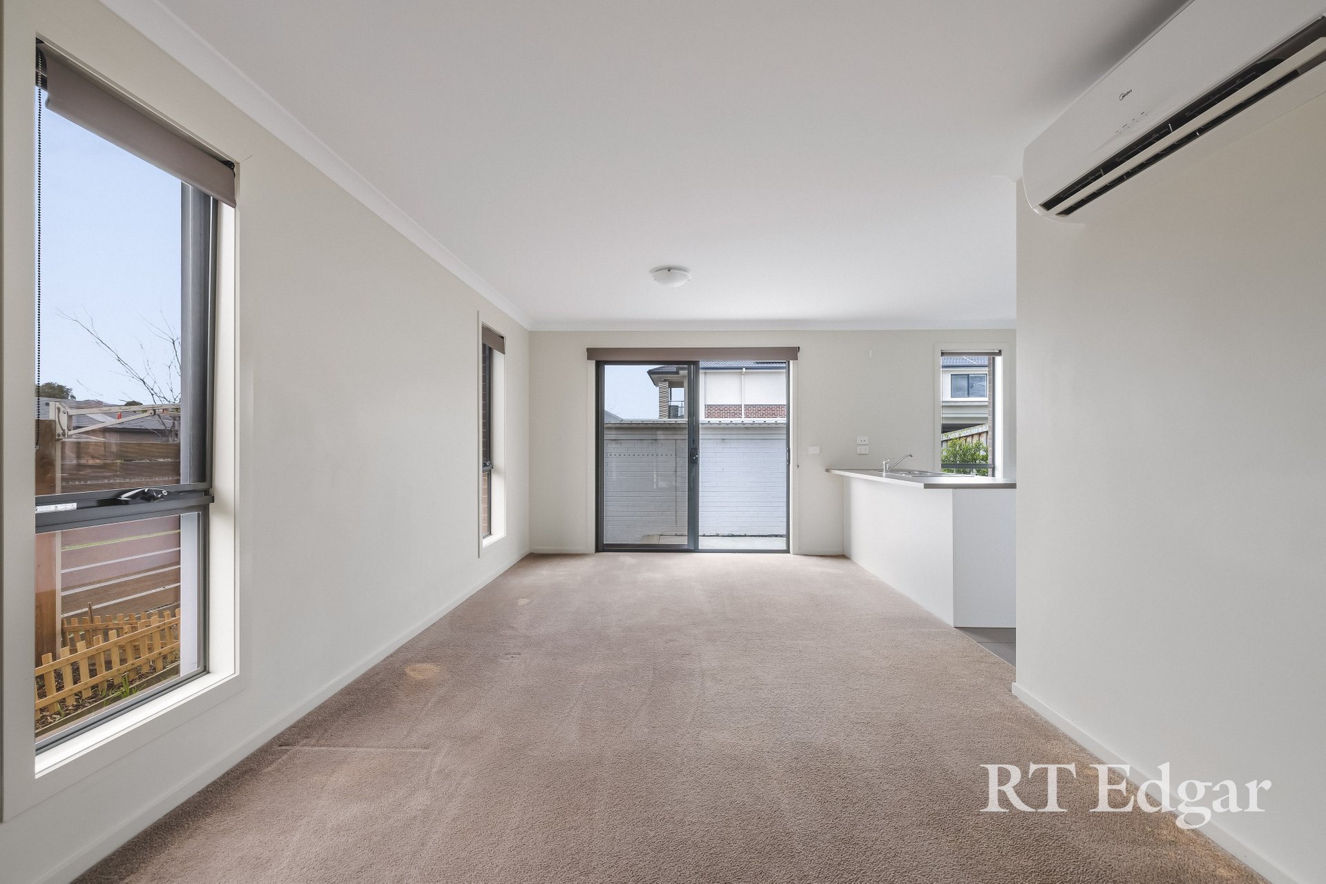 Property Gallery Thumbnail 3