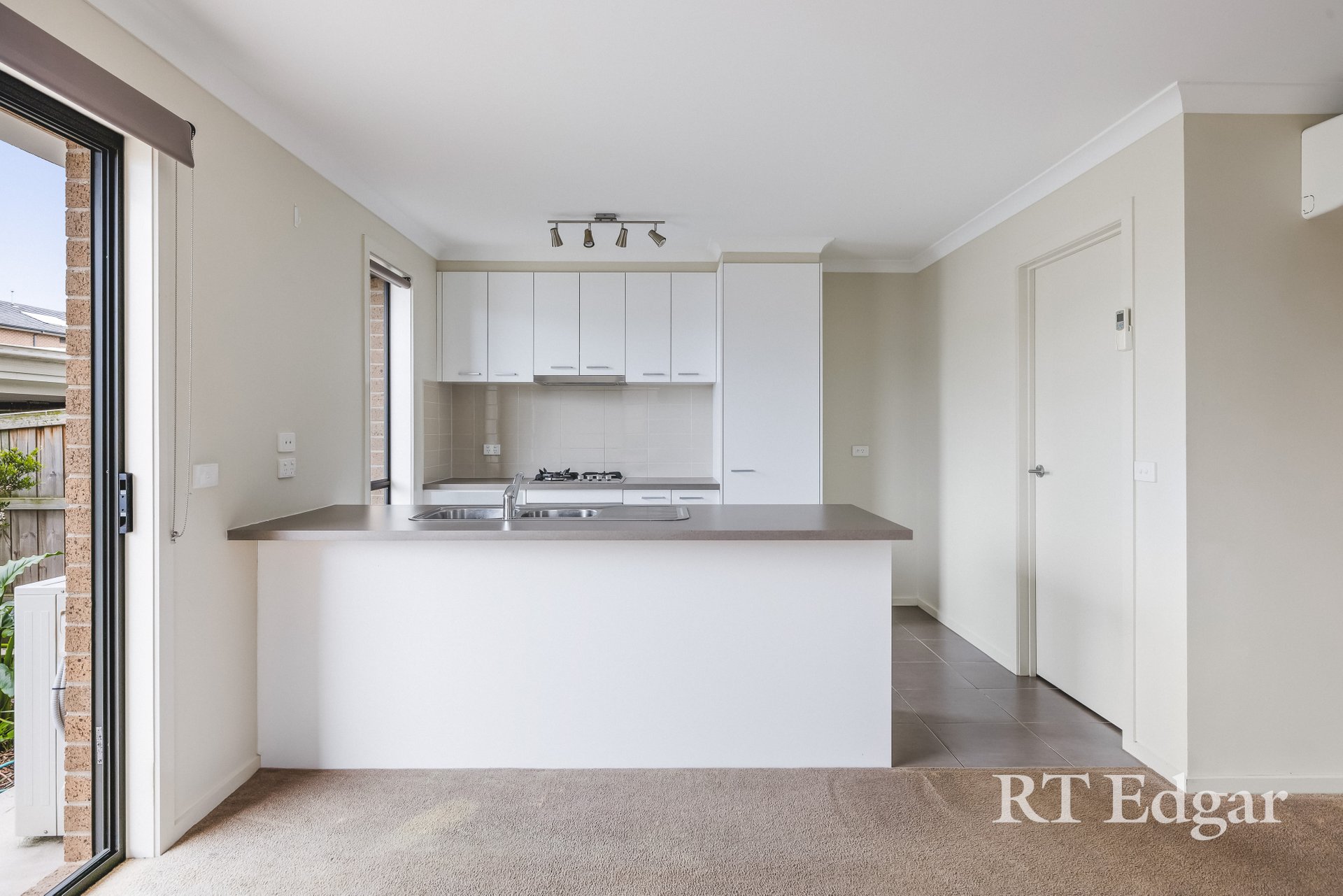 Property Gallery Thumbnail 4