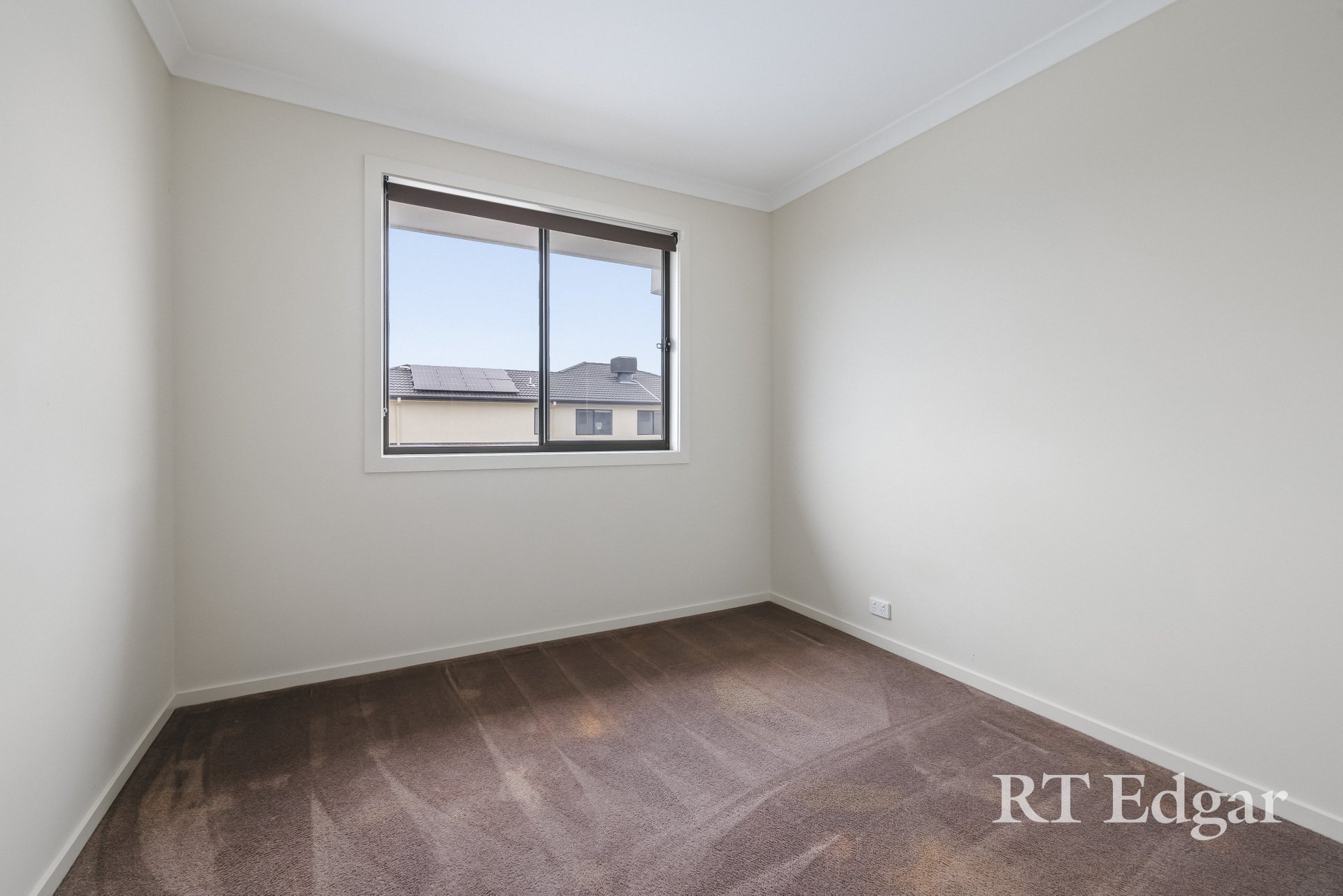 Property Gallery Thumbnail 7