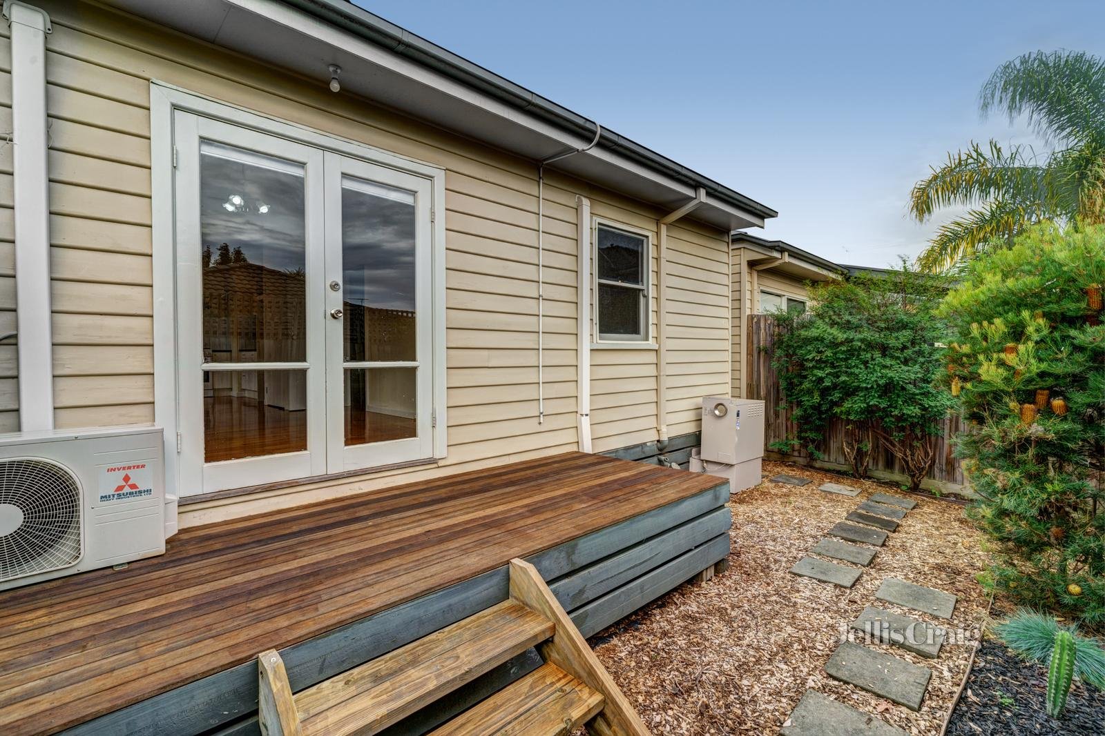 1/9 View Road, Bayswater image 5