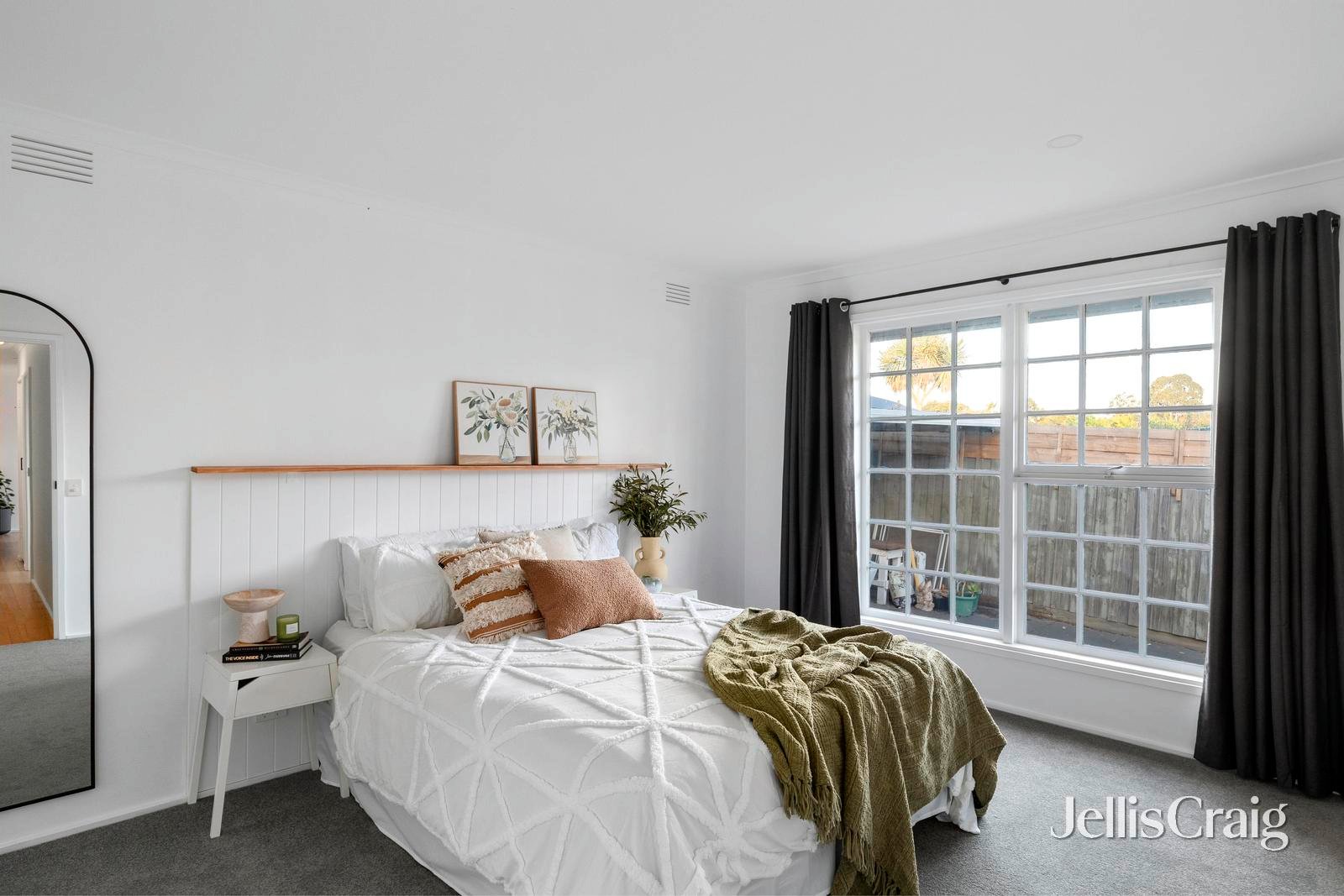 19 Warralong Avenue, Greensborough image 8