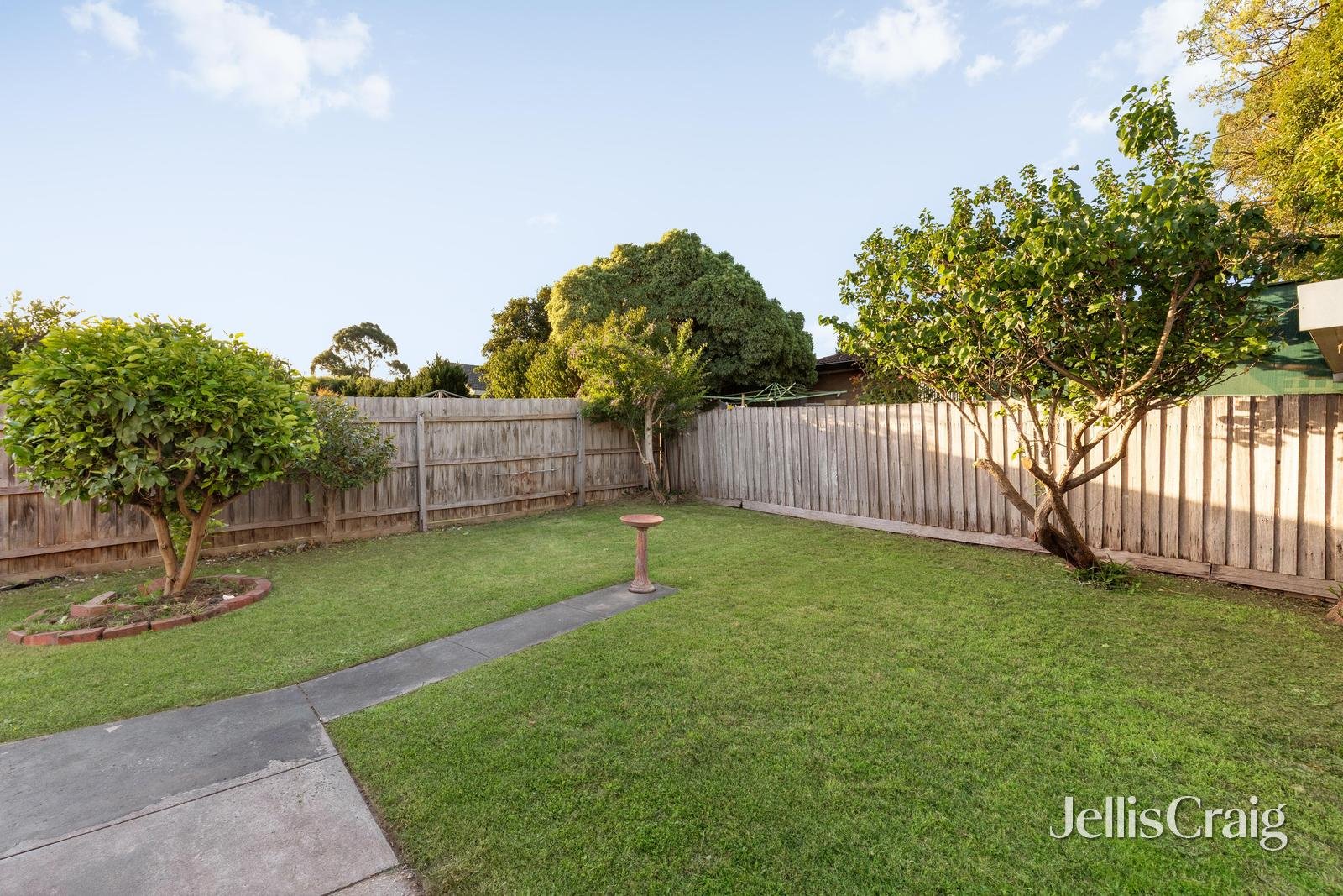 19 Warralong Avenue, Greensborough image 16