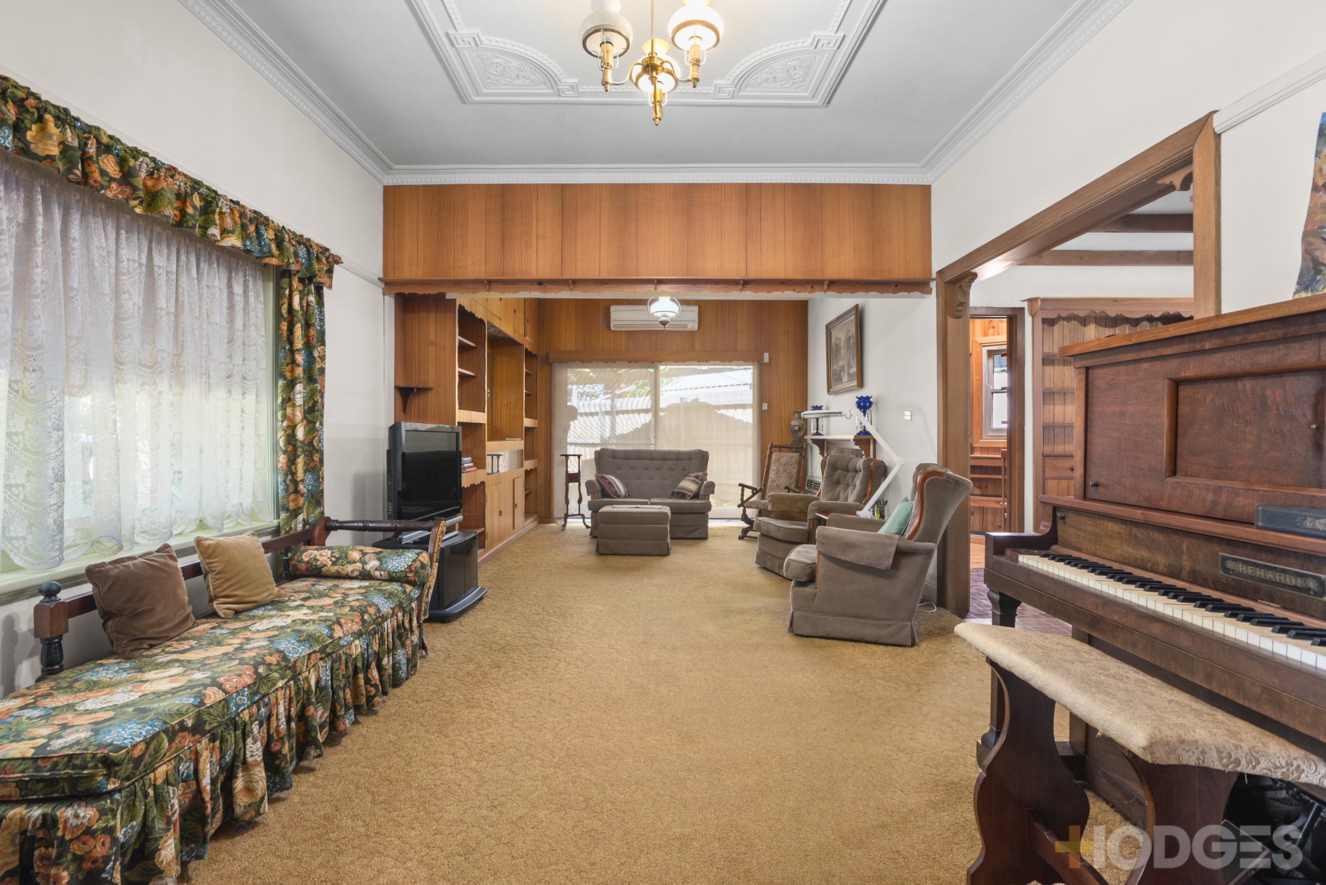 19 Warrigal Road Mentone