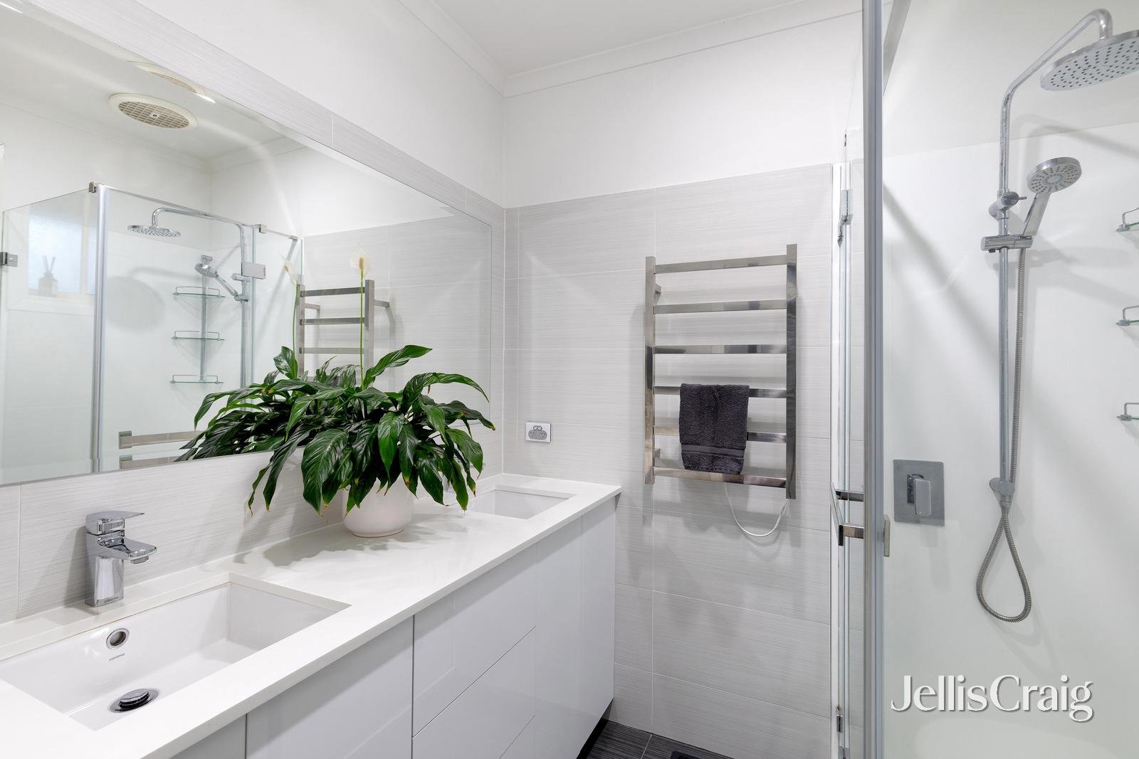 19 Wentworth Close, Diamond Creek image 13