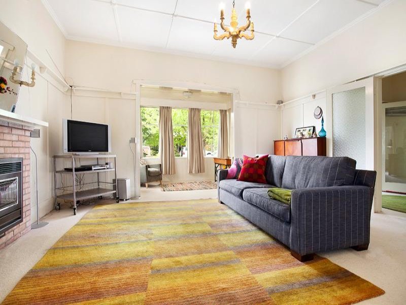 19 Weybridge Street, Surrey Hills image 4