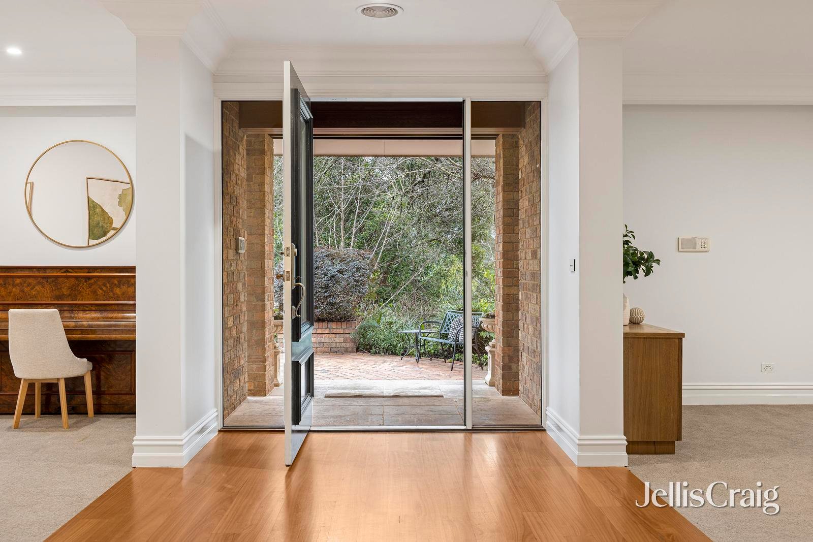 19 White Lodge Court, Donvale image 2
