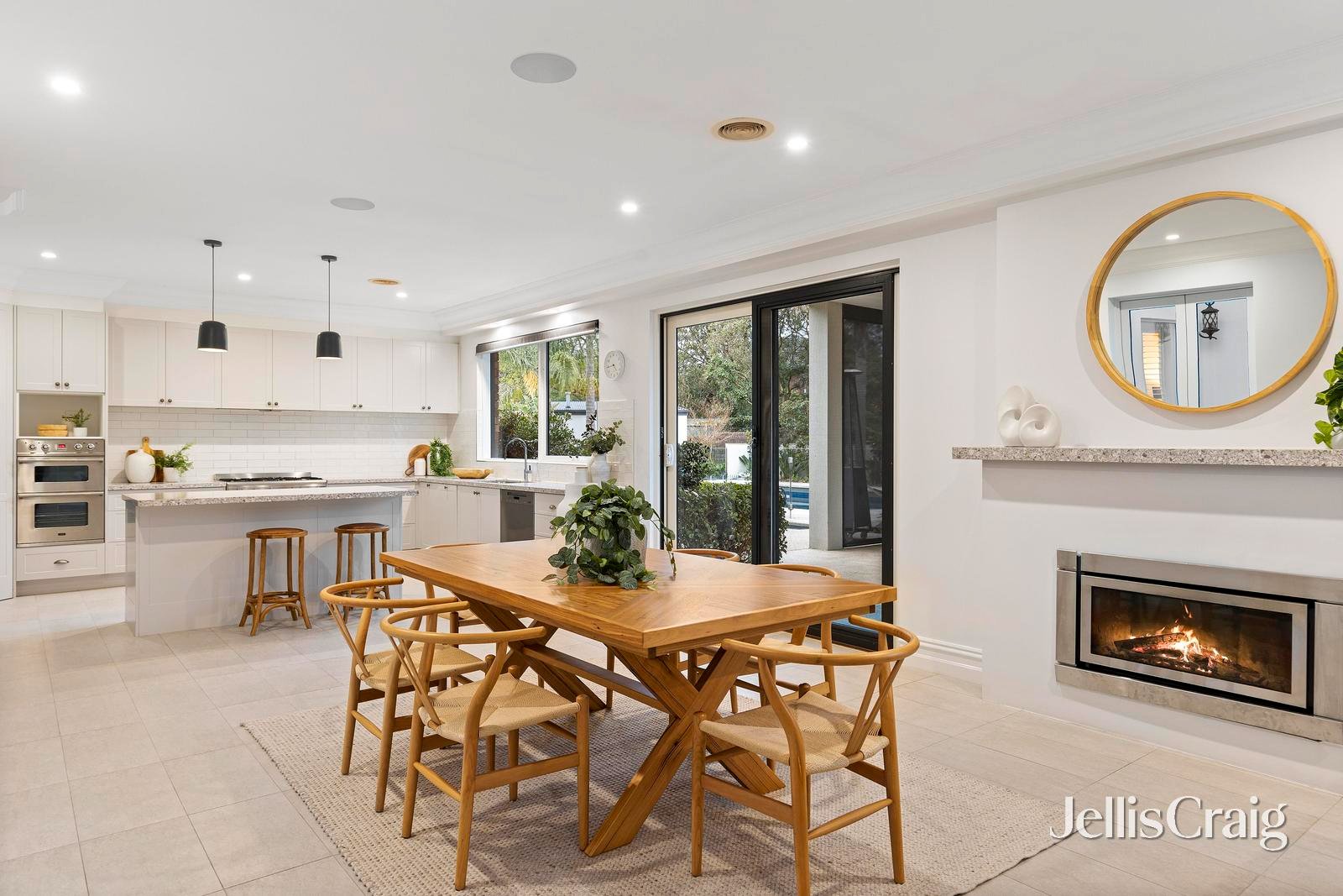 19 White Lodge Court, Donvale image 6