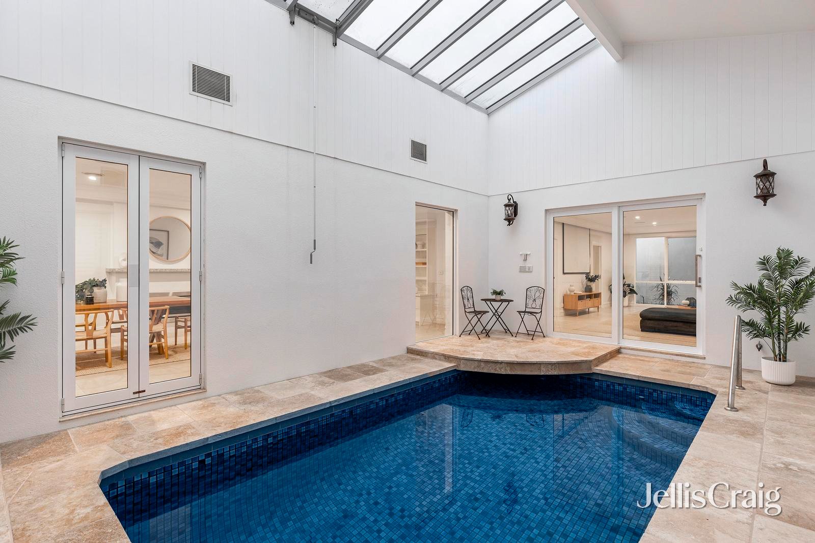 19 White Lodge Court, Donvale image 10