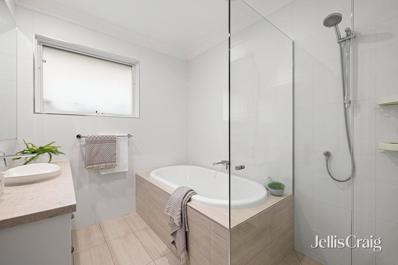 19 White Lodge Court, Donvale image 17