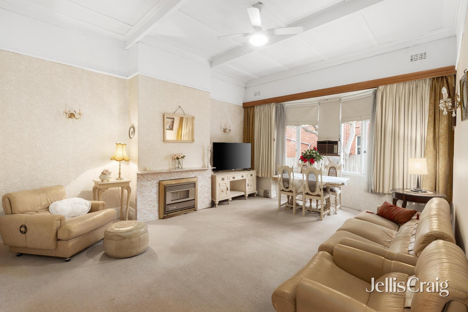 19 Willandra Avenue, Canterbury image 2