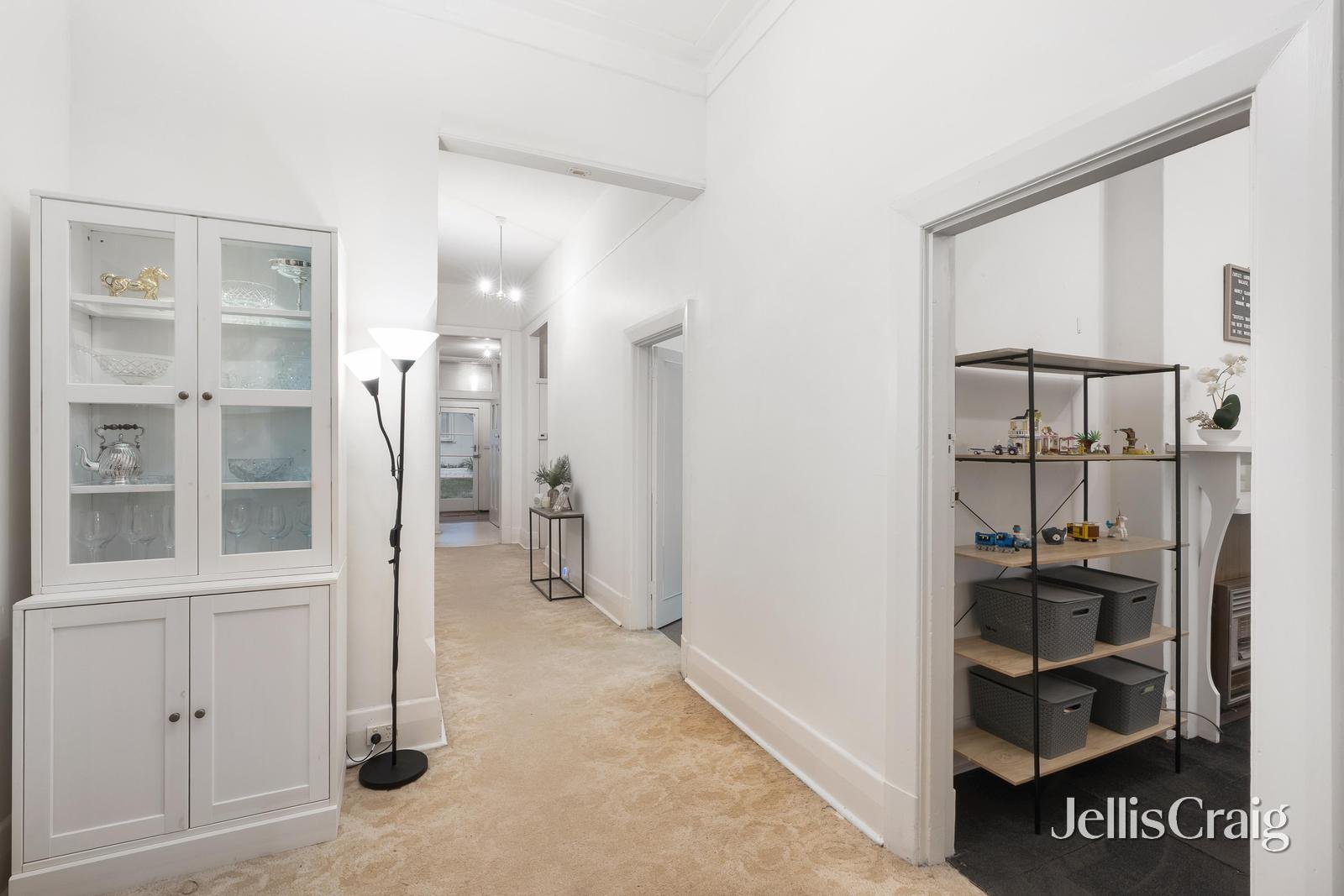 19 Willandra Avenue, Canterbury image 4