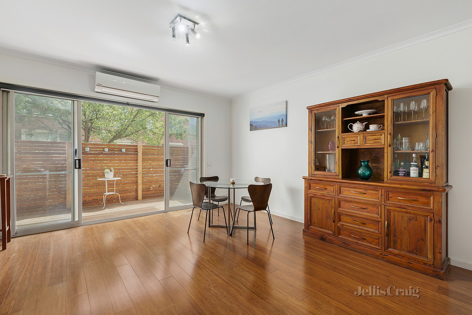 1/9 William Street, Clifton Hill image 2