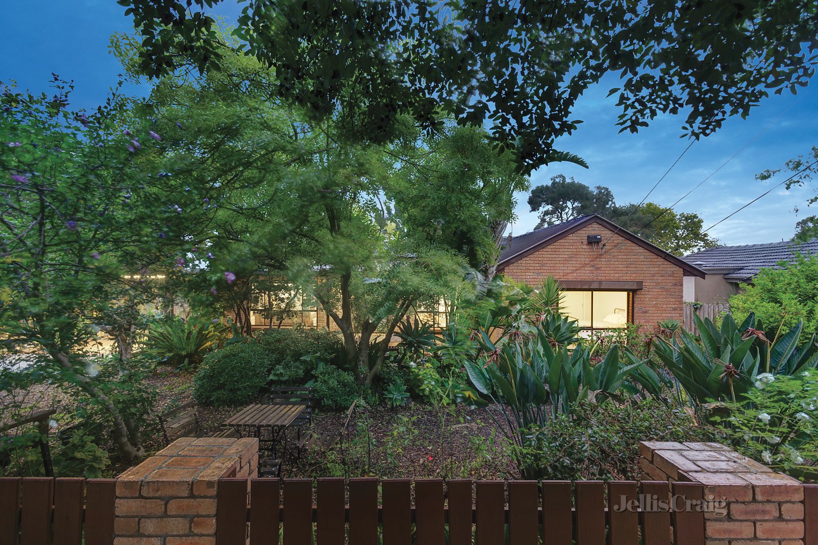 19 Williams Road, Briar Hill image 1