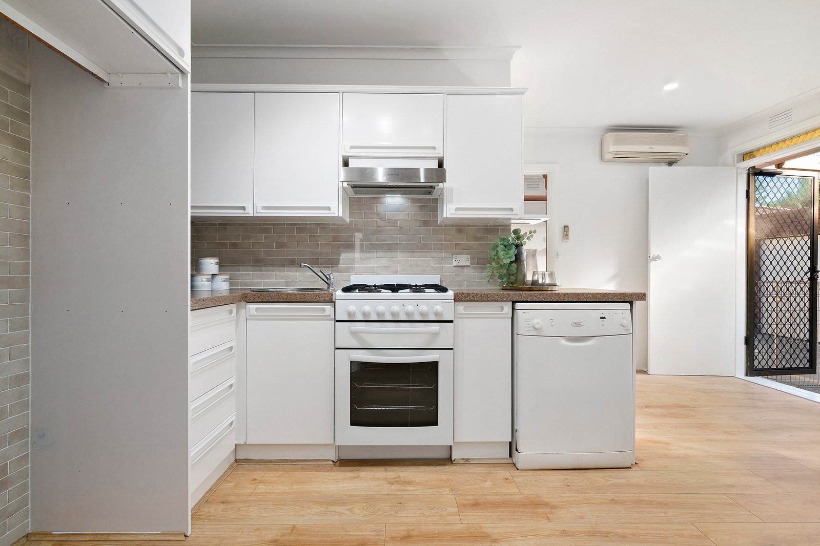 19 Windella Crescent, Glen&nbsp;Waverley image 6