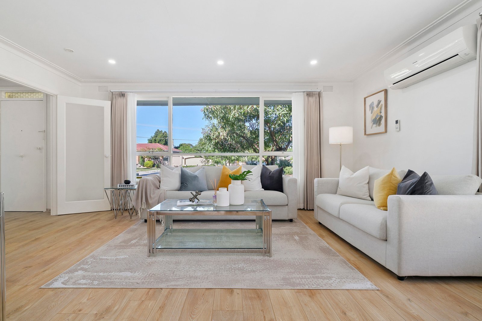 19 Windella Crescent, Glen&nbsp;Waverley image 2