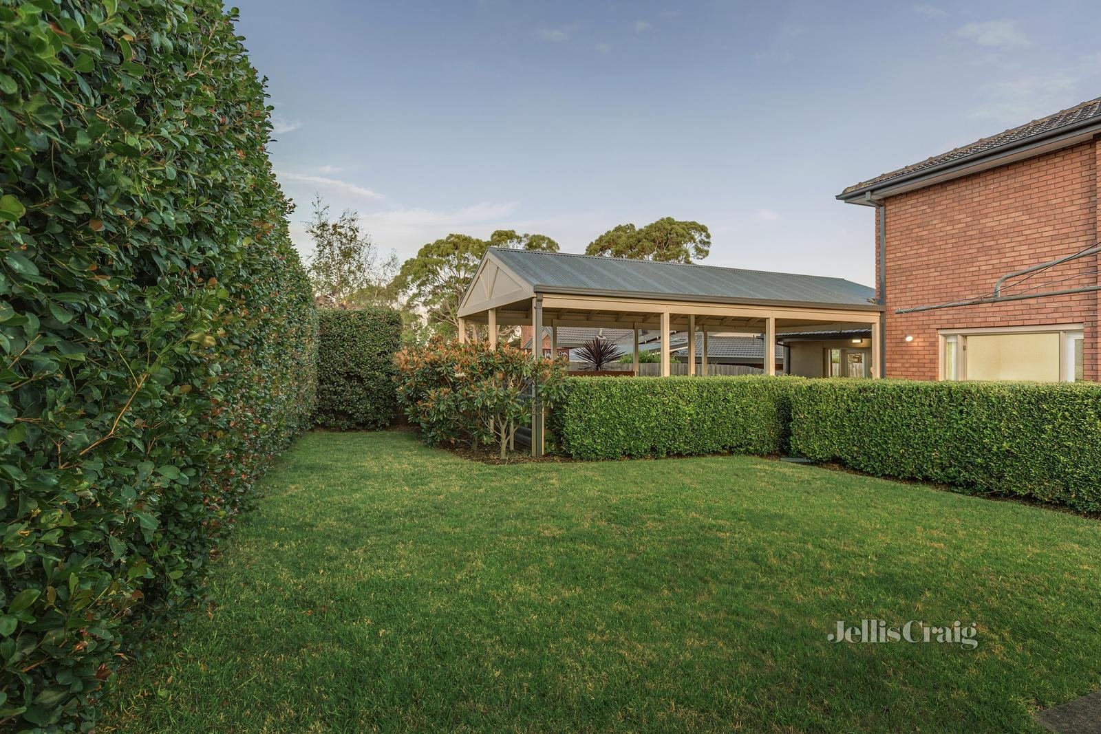 19 Yaralla Crescent, St Helena image 11