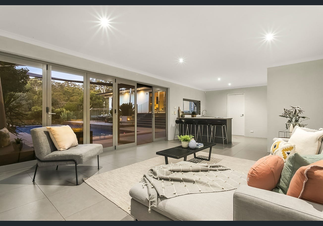 19 Yarra Hill Close, Lower Plenty image 10