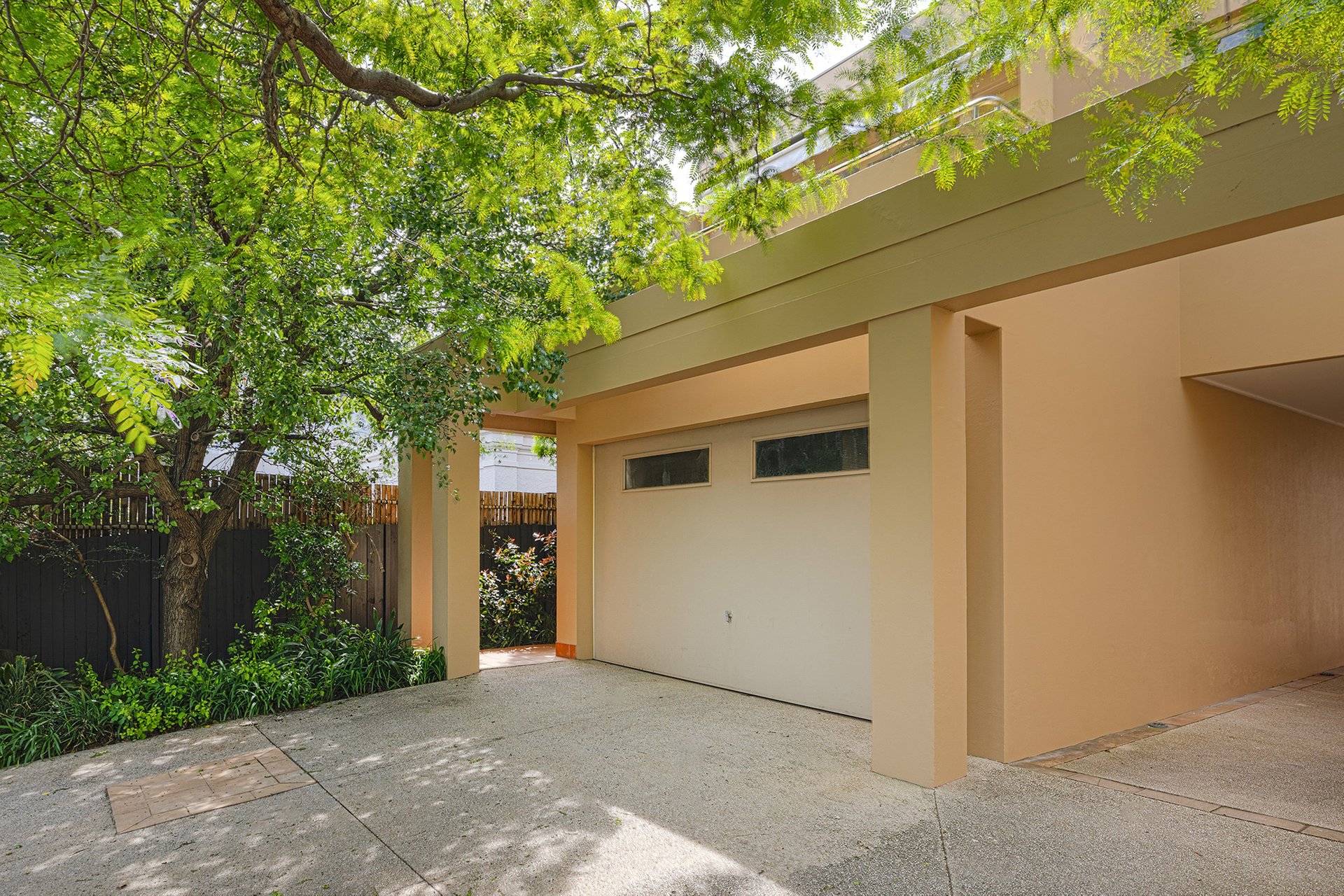Property Gallery Thumbnail 16