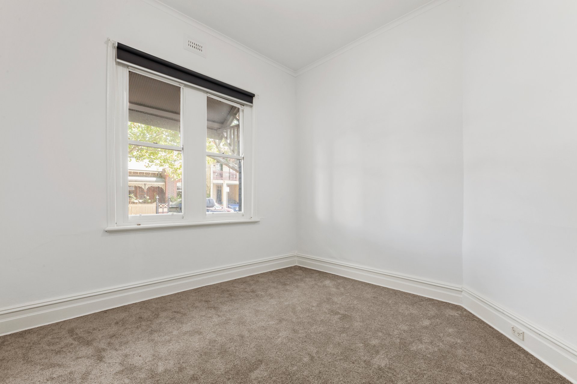 Property Gallery Thumbnail 4
