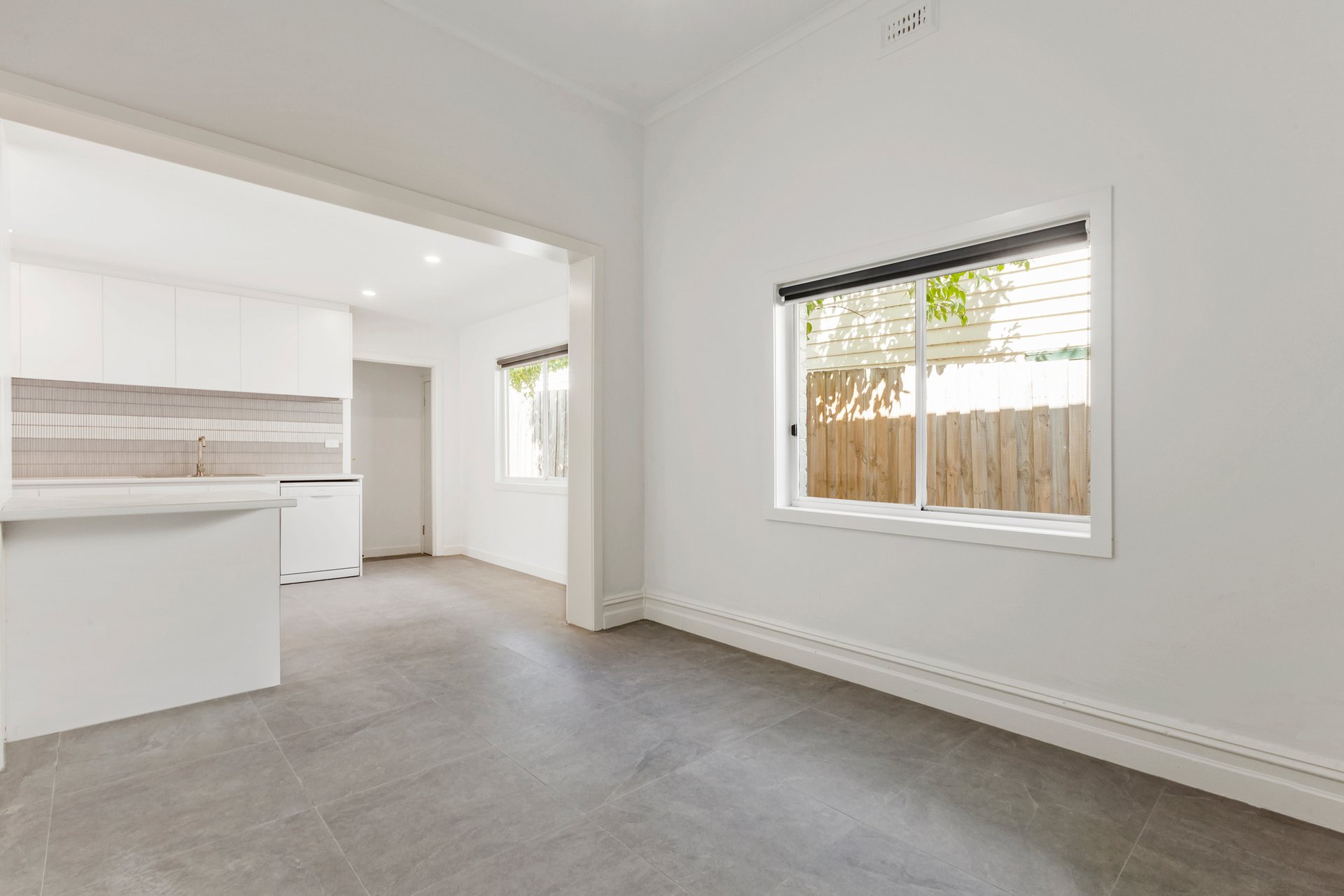 Property Gallery Thumbnail 6