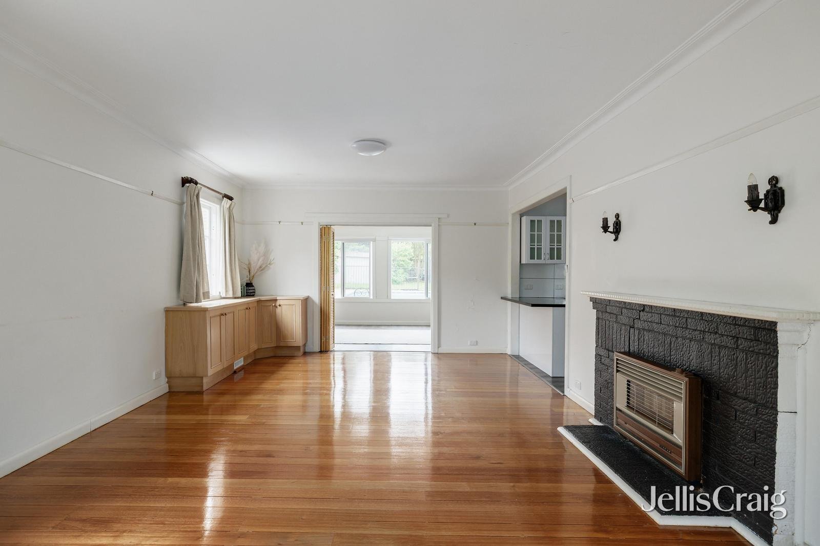 190 Thompsons Road, Bulleen image 2