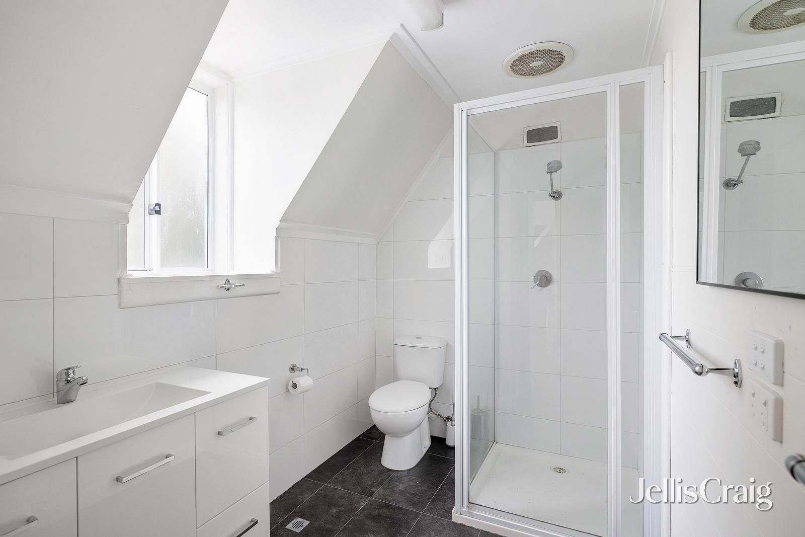 190 Thompsons Road, Bulleen image 6