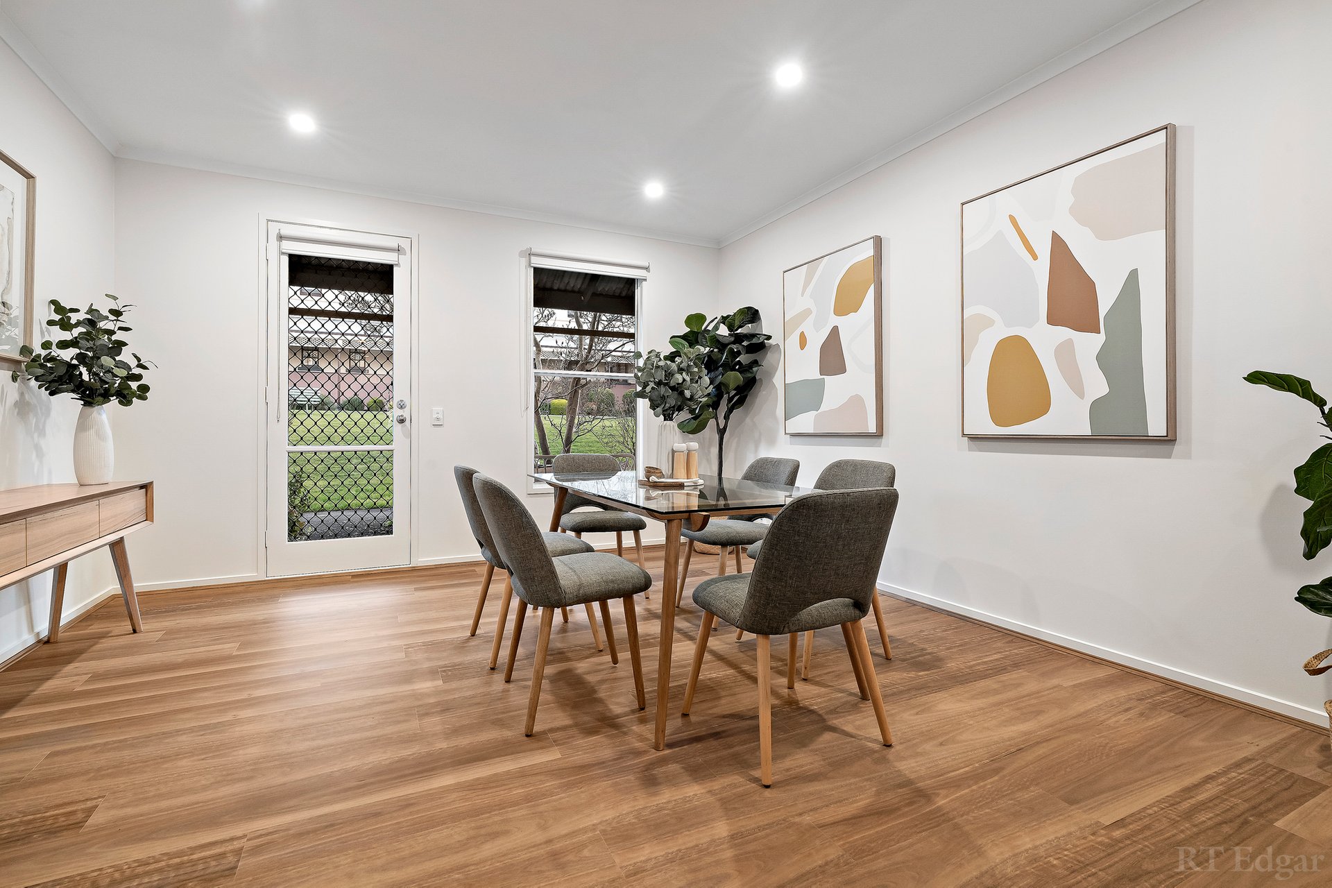 Property Gallery Thumbnail 4