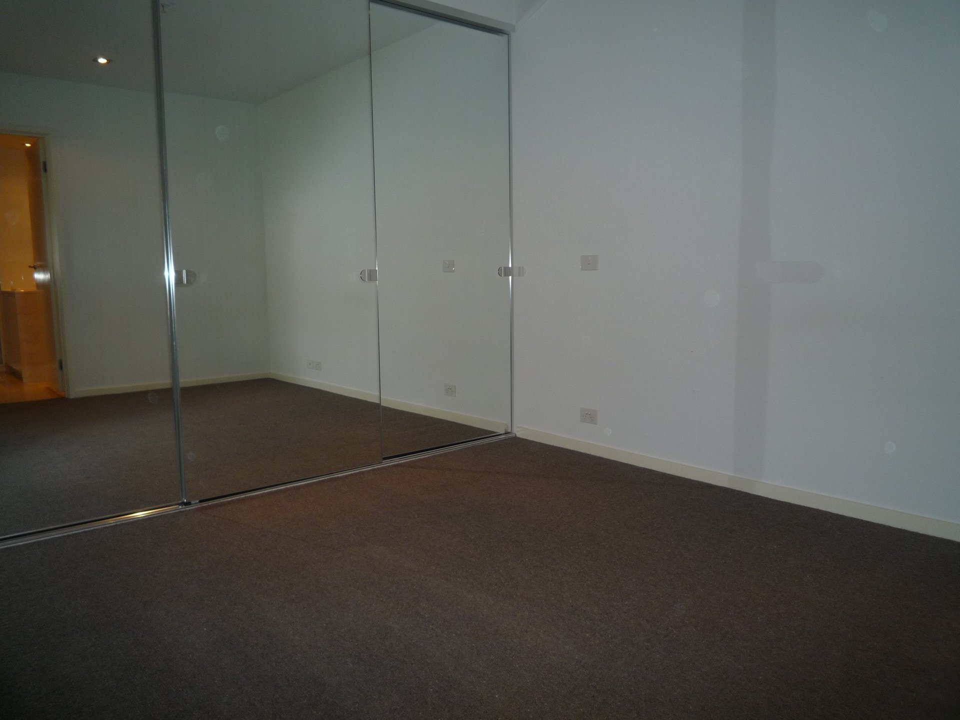 1901 / 8 Downie Street MELBOURNE
