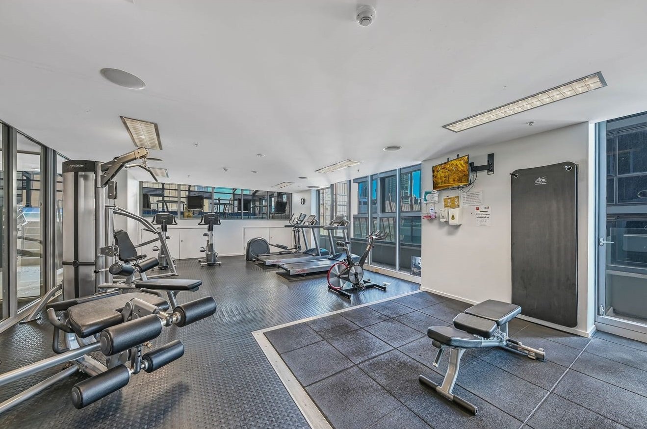 1901 / 8 Downie Street MELBOURNE