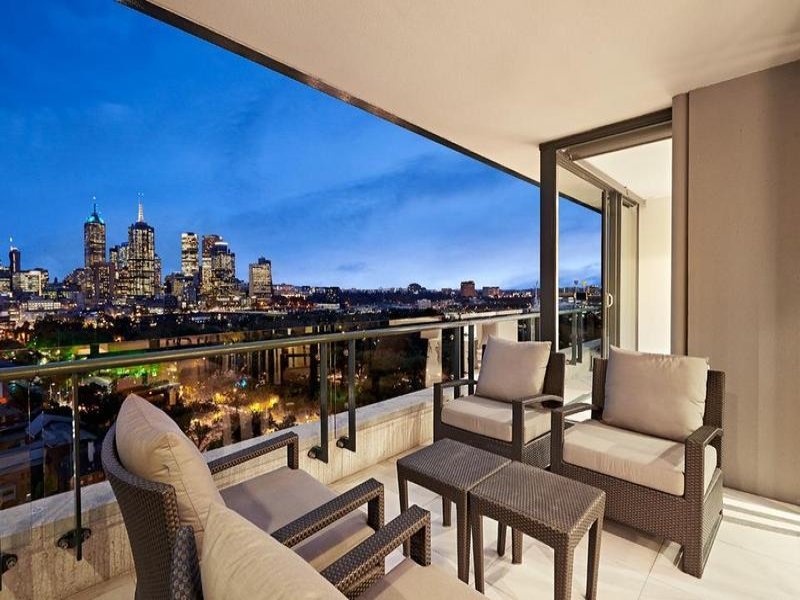 1902/250 St Kilda Road, Melbourne image 2