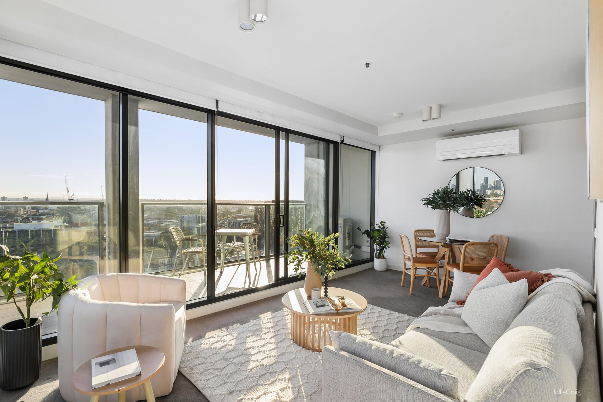 1905/50-54 Claremont St, South Yarra image 2